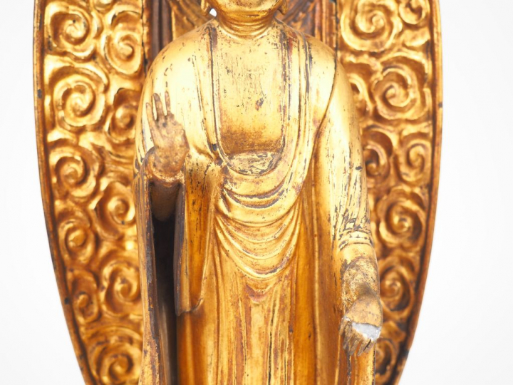 Japon, période Meiji, Sujet en bois laqué et doré, représentant le bou