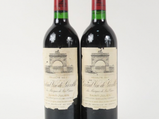 Vente aux enchères 2 BOUTEILLES CHÂTEAU LEOVILLE LAS CASES GCC ST JULIEN - 1983 - BG/1 EL
