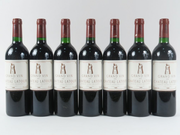 7 BOUTEILLES CHÂTEAU LATOUR GCC PAUILLAC - 1985 - CBO - 5 BG