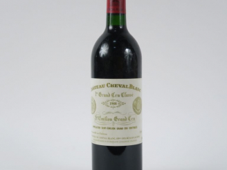 Vente aux enchères 1 BOUTEILLE CHÂTEAU CHEVAL BLANC 1er GCC ST EMILION - 1988 - BG