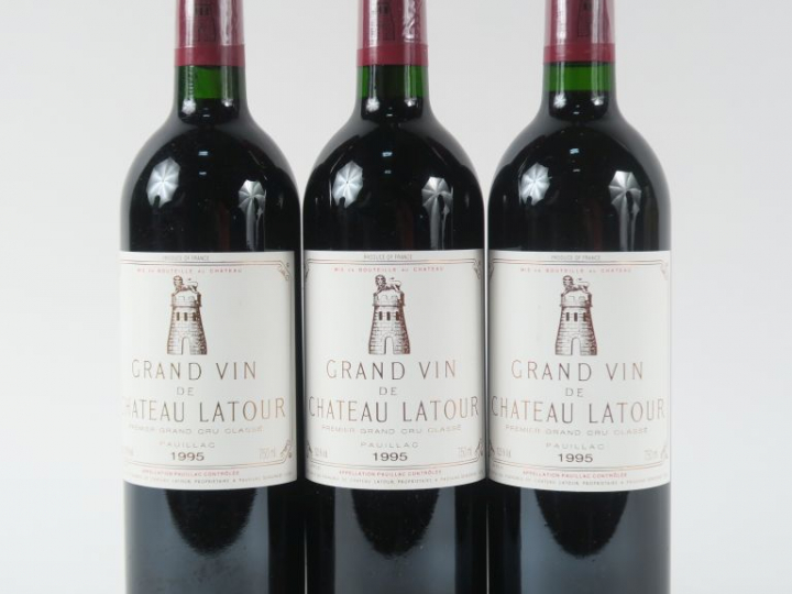 3 BOUTEILLES CHÂTEAU LATOUR 1er GCC PAUILLAC - 1995