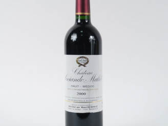 Vente aux enchères 1 BOUTEILLE CHÂTEAU SOCIANDO MALLET HAUT MÉDOC - 2000