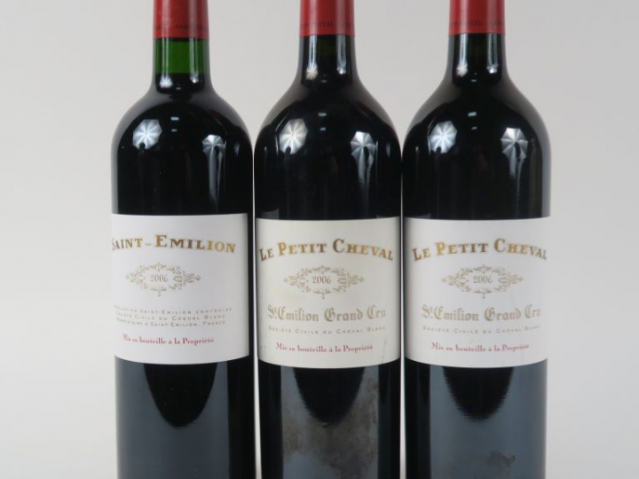 3 BOUTEILLES SOCIÉTÉ CIVILE DU CHÂTEAU CHEVAL BLANC 2006 : 2 LE PETIT 