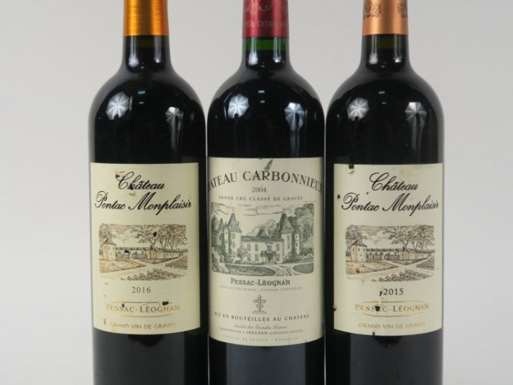 3 BOUTEILLES GRAVES : 1 CHÂTEAU CARBONNIEUX 2004 - 2 CHATEAU PONTAC MO