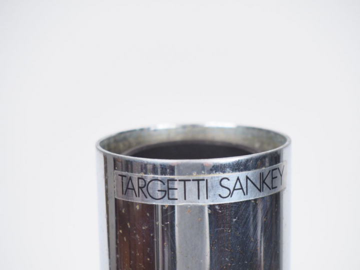 TARGETTI SANKEY. Lampe métal chromé éclairant à 3 lumières. Signée. H.