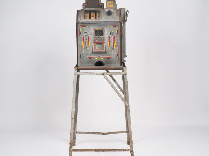 Machine à sous américaine Jennings   Cie à Chicago en chêne et métal p