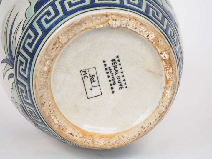 KERALOUVE Lalouvière.  Vase de style Art Déco en céramique polychrome 