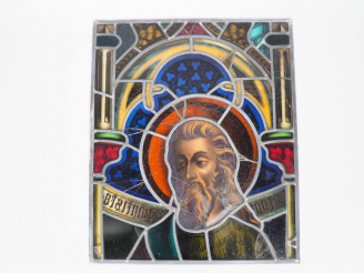 Vente aux enchères Vitrail XIXème "Saint Jean Baptiste". Dim.62,5 x 52 cm (accidents)