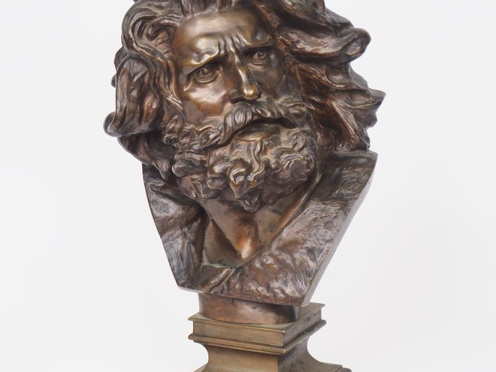 François RUDE. " Tête d'homme". Sculpture en bronze à patine brune, su
