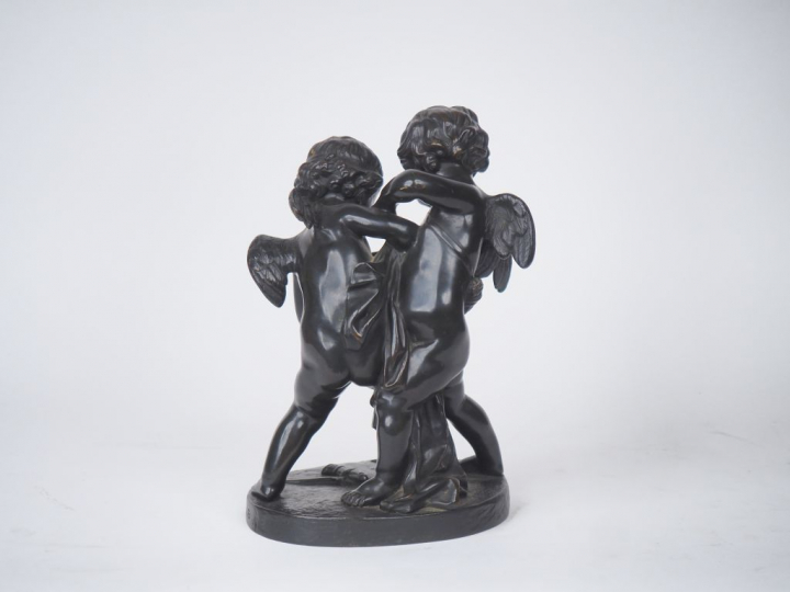 Ecole française XIXème. "Deux amours luttant". Sculpture en bronze à p