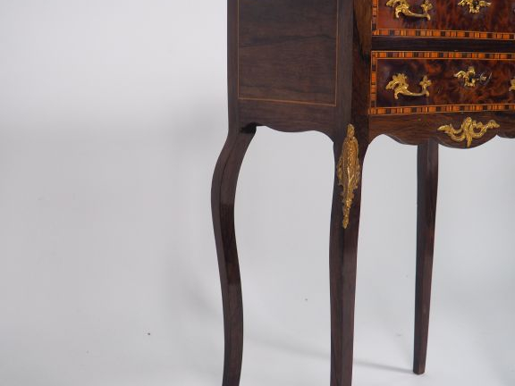 Chiffonnier Napoléon III de style Transition en marqueterie et ornemen