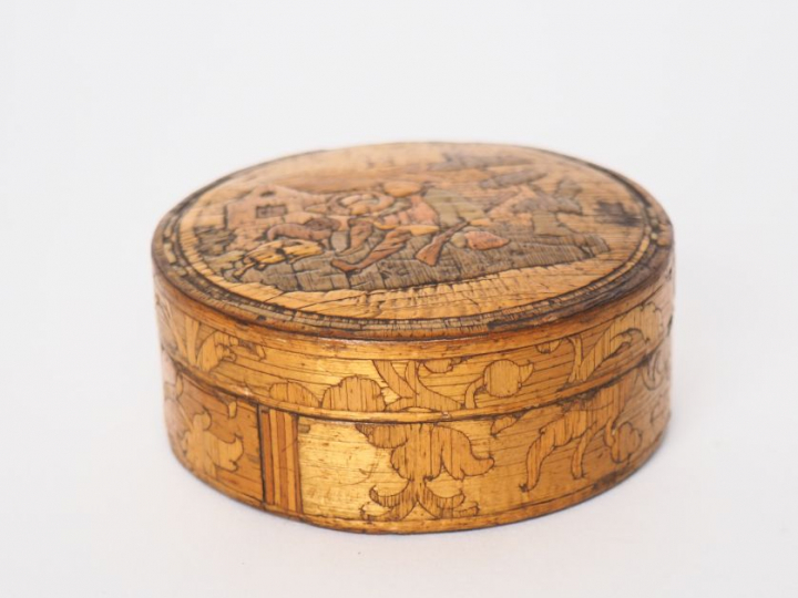 Boite cylindrique début XIXème en marqueterie de paille à décor de cha