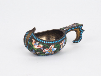 Vente aux enchères Kovsh en vermeil et émail cloisonné. Moscou, début du XXe siècle. Le c