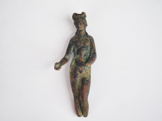 Vente aux enchères Statuette de Vénus en bronze.  Probablement Période romaine.  Accident