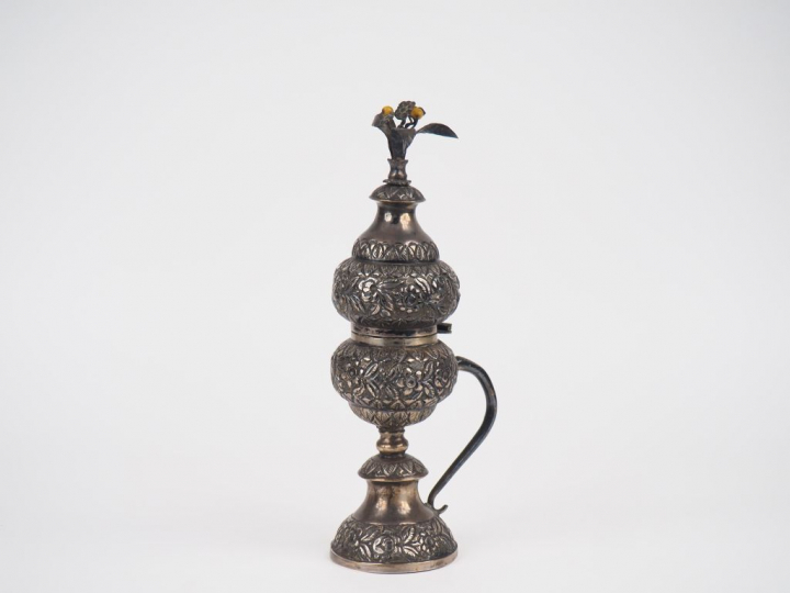 Encensoir Afrique du Nord en argent bas-titre à décor de rinceaux feui