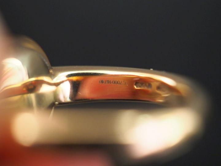 POMELLATO Bague en or jaune, modèle Luna, sertie en son centre d'un qu