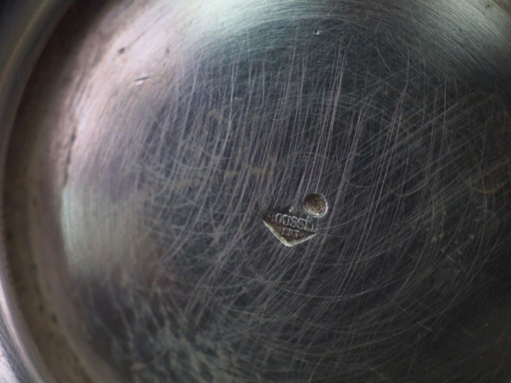 Paire de tasses et leur sous-tasses en argent, poinçon Minerve, à déco