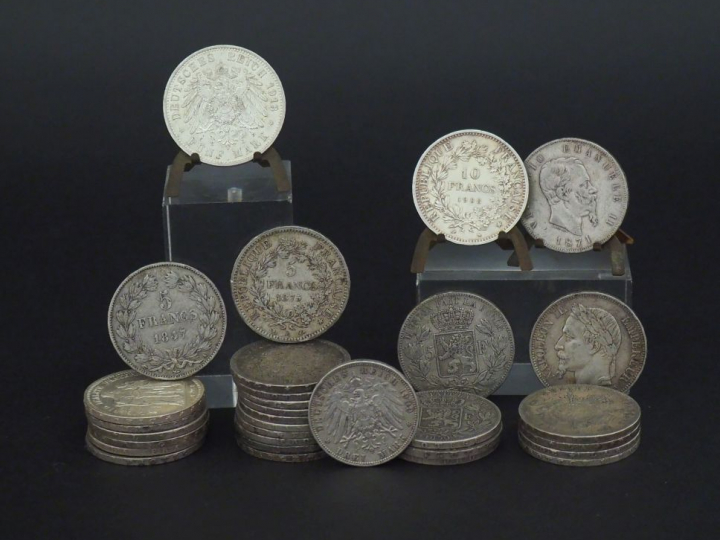 Ensemble comprenant :  - sept pièces de 5 Francs argent, Louis-Philipp