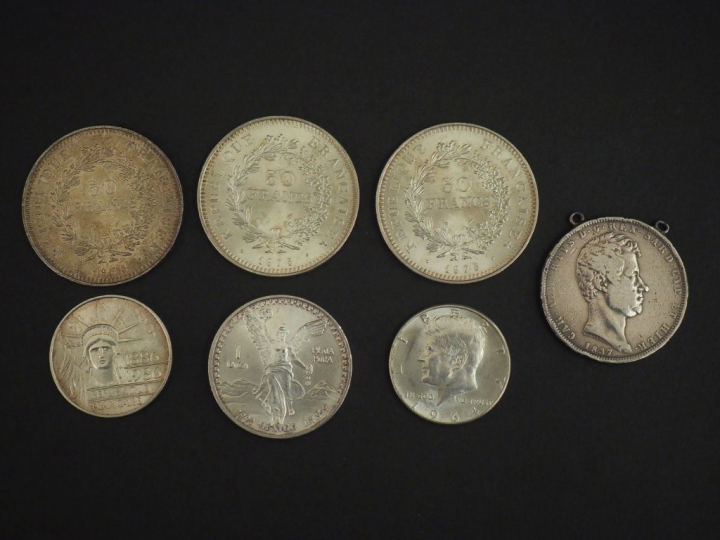 Ensemble comprenant :  - une pièce de 100 Francs en argent, 1986. - tr