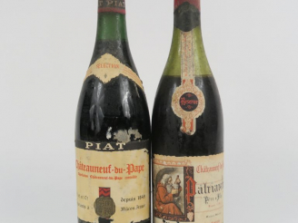 Vente aux enchères 2 VIEILLES BOUTEILLES CHATEAUNEUF DU PAPE : 1 PIAT 'SÉLECTION' - 1 PAT