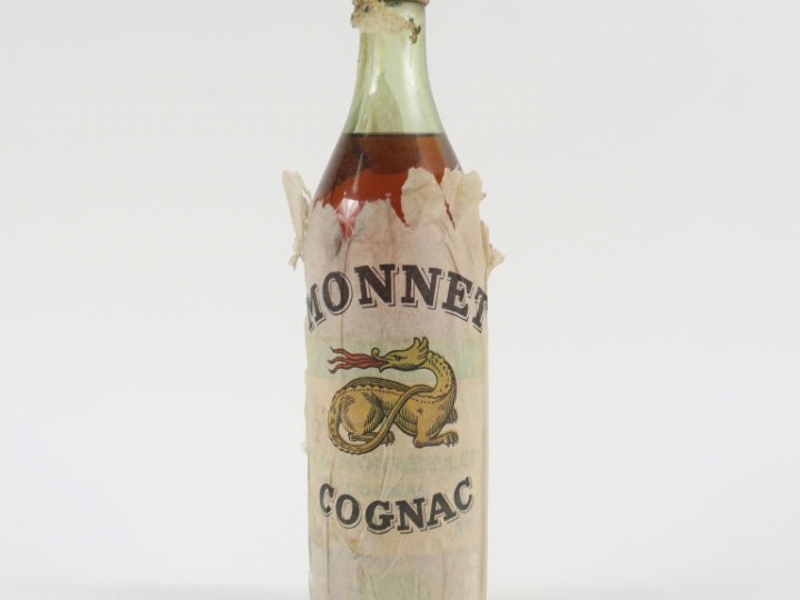 1 VIELLE BOUTEILLE COGNAC MONNET - BS