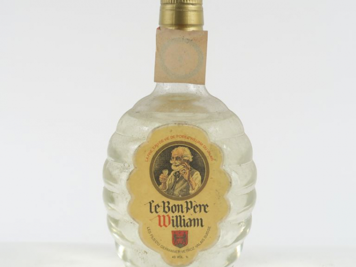 1 BOUTEILLE EAU DE VIE DE POIRE WILLIAMS 'LE BON PÈRE WILLIAM' 43° - C