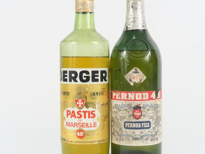 2 BOUTEILLES : 1 VIEUX PERNOD 45° - 1 PASTIS DE MARSEILLE BERGER 45°