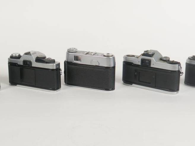 Lot de cinq appareils photographiques : - VOIGTLÄNDER VITORET DR n°576