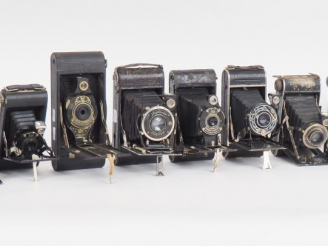 Vente aux enchères Lot de dix appareils photographiques Folding. (état d'usage)