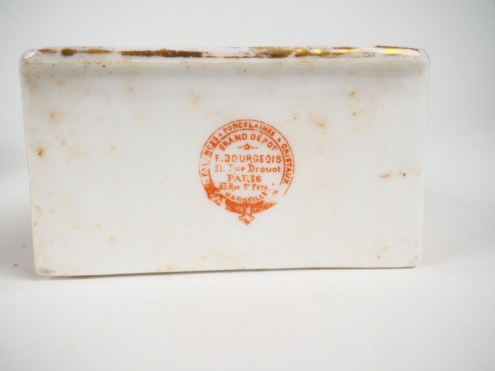 Paire de menus Napoléon III en porcelaine de Paris