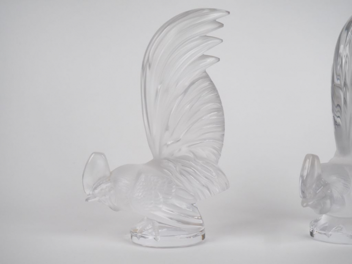 LALIQUE France. Paire de sujets en cristal "coq de bruyère" Signés H. 