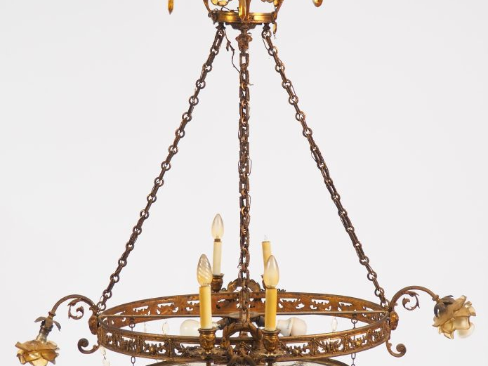 Suspension 1900 de style Louis XVI en bronze et vitrail, éclairant à s