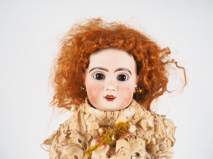 Poupée hybride, tête de fabrication française SFBJ, moule jumeau aux y