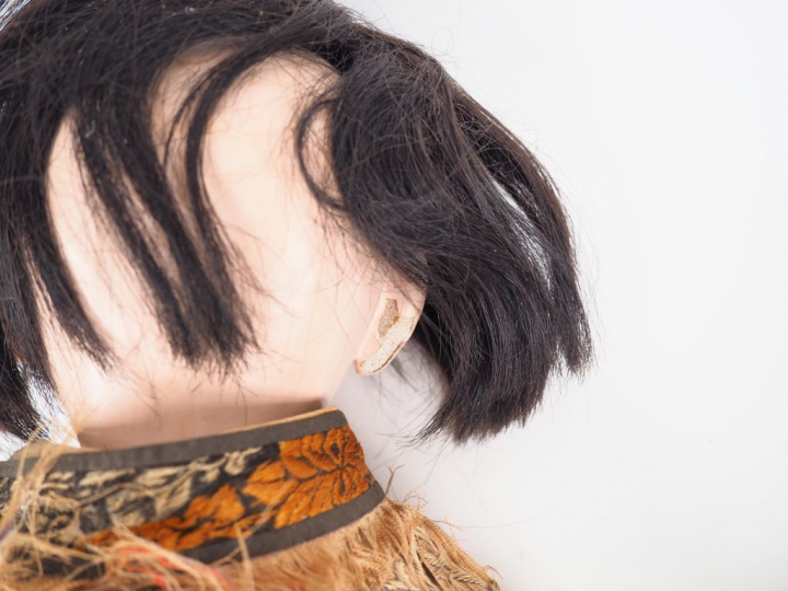 GOFUN. Deux poupées japonaises en composition et tissu. Dim. 50 cm et 