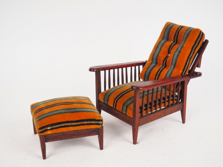 Petit fauteuil des années 30, modèle convertible avec son tabouret rep