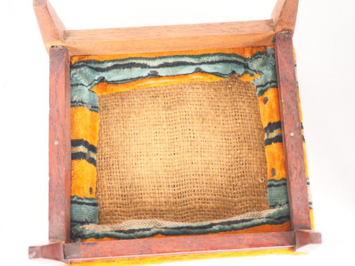 Petit fauteuil des années 30, modèle convertible avec son tabouret rep