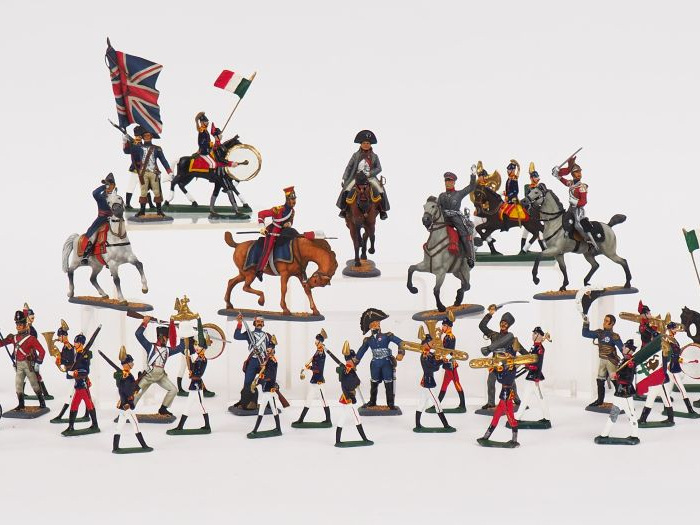 Soldats de plomb de fabrication récente Manufacture historique des sol