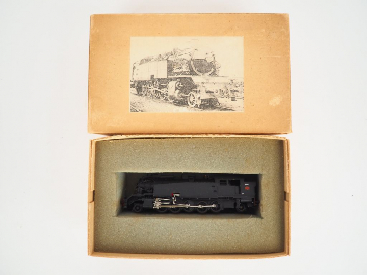 JCR kit laiton monté Locotender 151 TQ5 SNCF Bobigny dans une boite ca