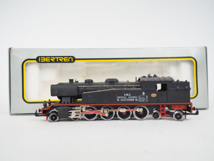 IBERTREN HO Matériel roulant bel état, Locotender 242 réf 2107 INI dan