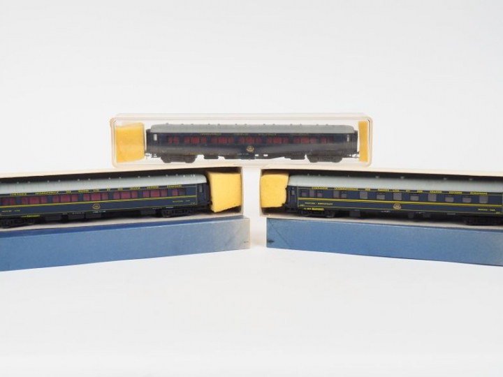 FRANCE TRAIN HO Matériel roulant lot de 3 voitures CIWL dans leurs boi