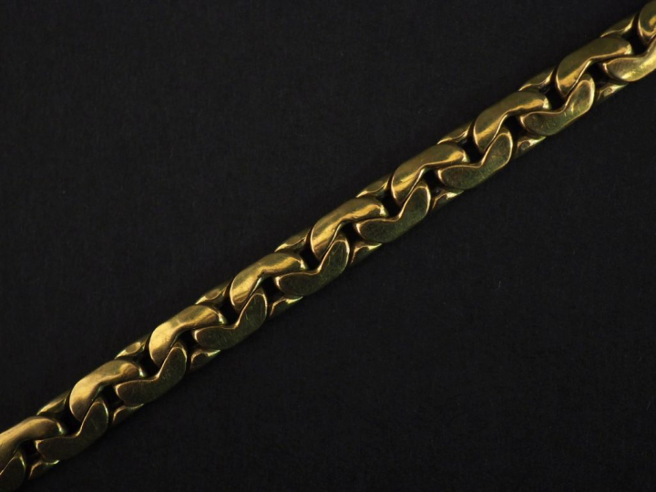 Bracelet souple en or jaune, maille haricot. Poids. 10,17 g (fermoir a