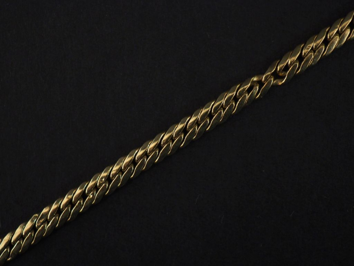 Bracelet souple en or jaune, maille plate anglaise. Poids. 6,29 g (acc