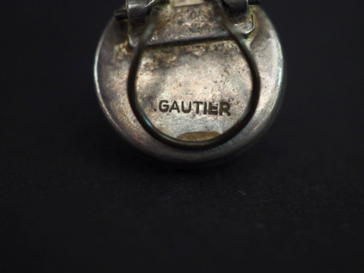 Jacques GAUTIER (1924 - 2004) Paire de clips d'oreilles en métal argen