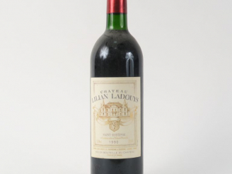 Vente aux enchères 1 BOUTEILLE CHÂTEAU LILIAN LADOUYS ST ESTEPHE - 1990