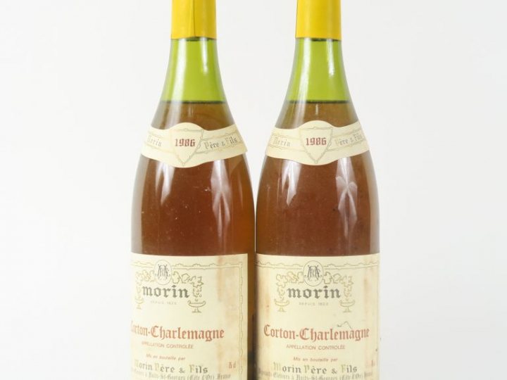 2 BOUTEILLES CORTON CHARLEMAGNE MORIN - 1986 - 4 CM