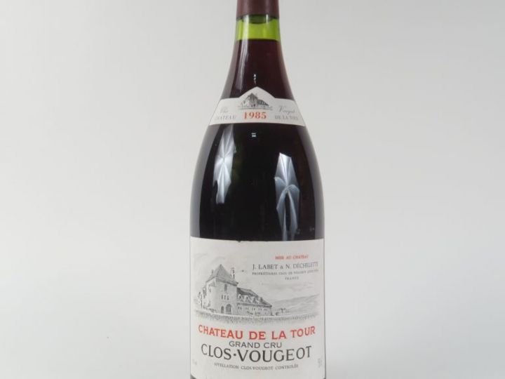 1 MAGNUM CLOS VOUGEOT GC CHÂTEAU DE LA TOUR - 1985
