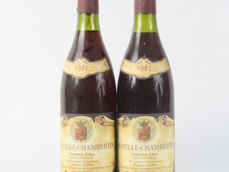 Vente aux enchères 2 BOUTEILLES CHAPELLE CHAMBERTIN GC PHILIPPE LIVERA - 1987