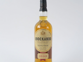 Vente aux enchères 1 BOUTEILLE WHISKY KNOCKANDO 43° - 1985