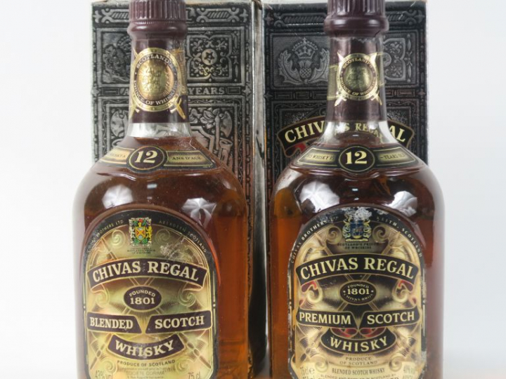 2 BOUTEILLES WHISKY CHIVAS REGAL '12 ANS ' 