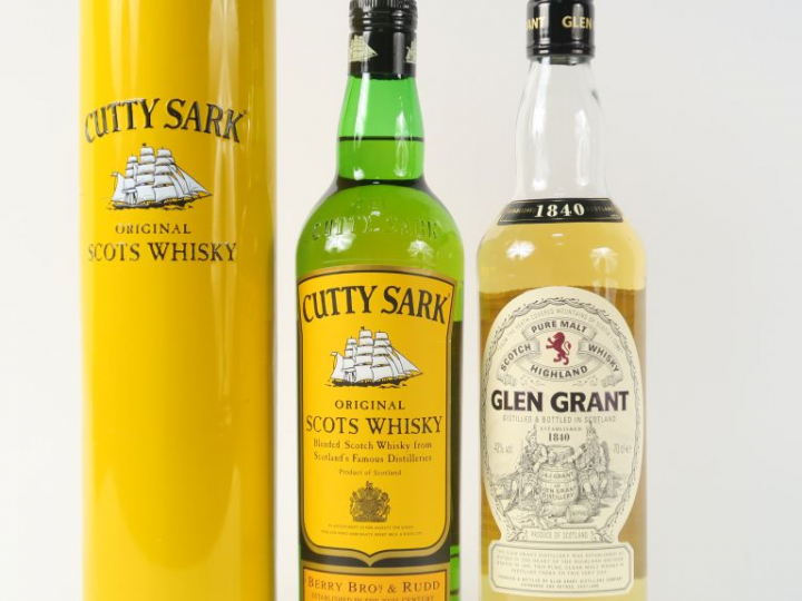 2 BOUTEILLES WHISKY : 1 CUTTY SHARK COFFRET - 1 GLEN GRANT